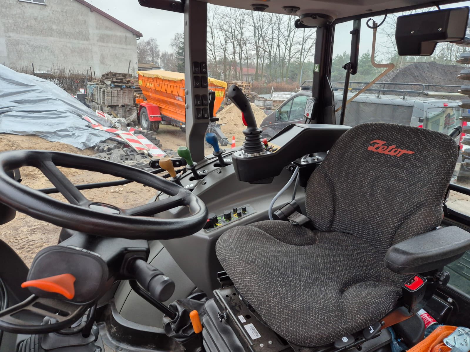 Стрілова косарка ROLMEX KR-600 з головою GH120, передана Повітовому управлінню доріг у Колі